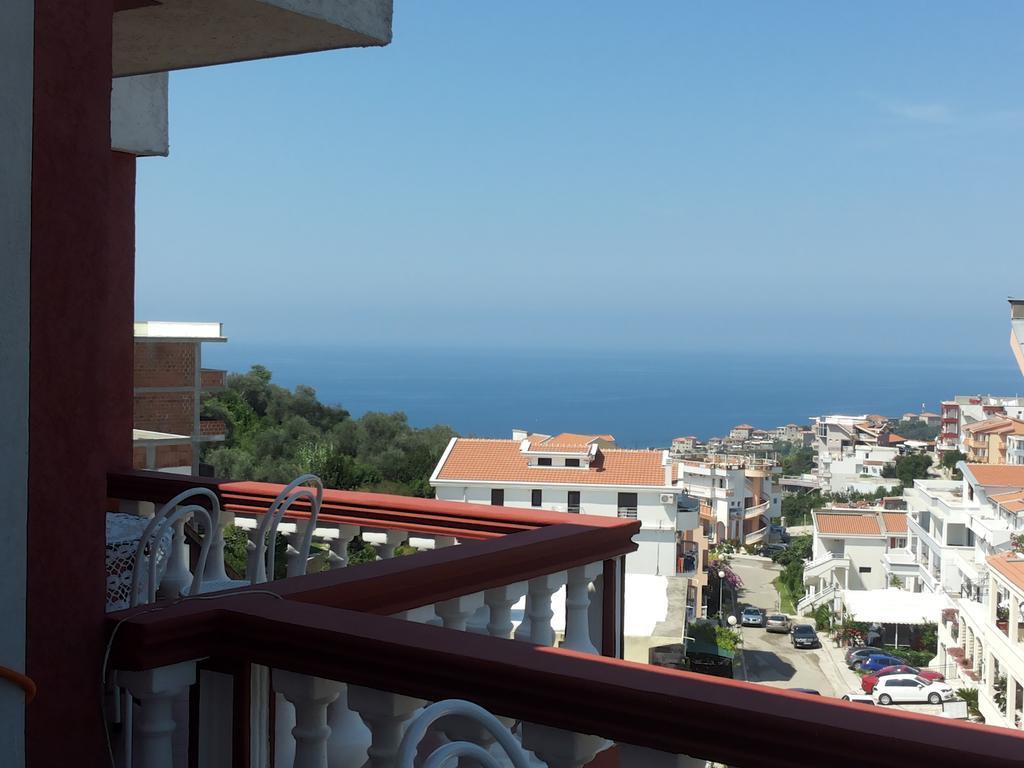 Alvanita Apartments ウルツィニ エクステリア 写真